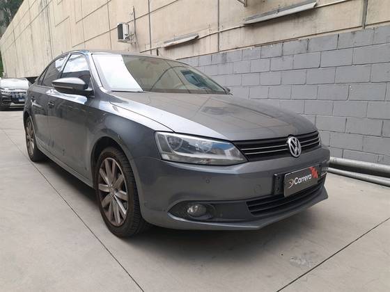 VOLKSWAGEN JETTA 2.0 COMFORTLINE FLEX 4P TIPTRONIC